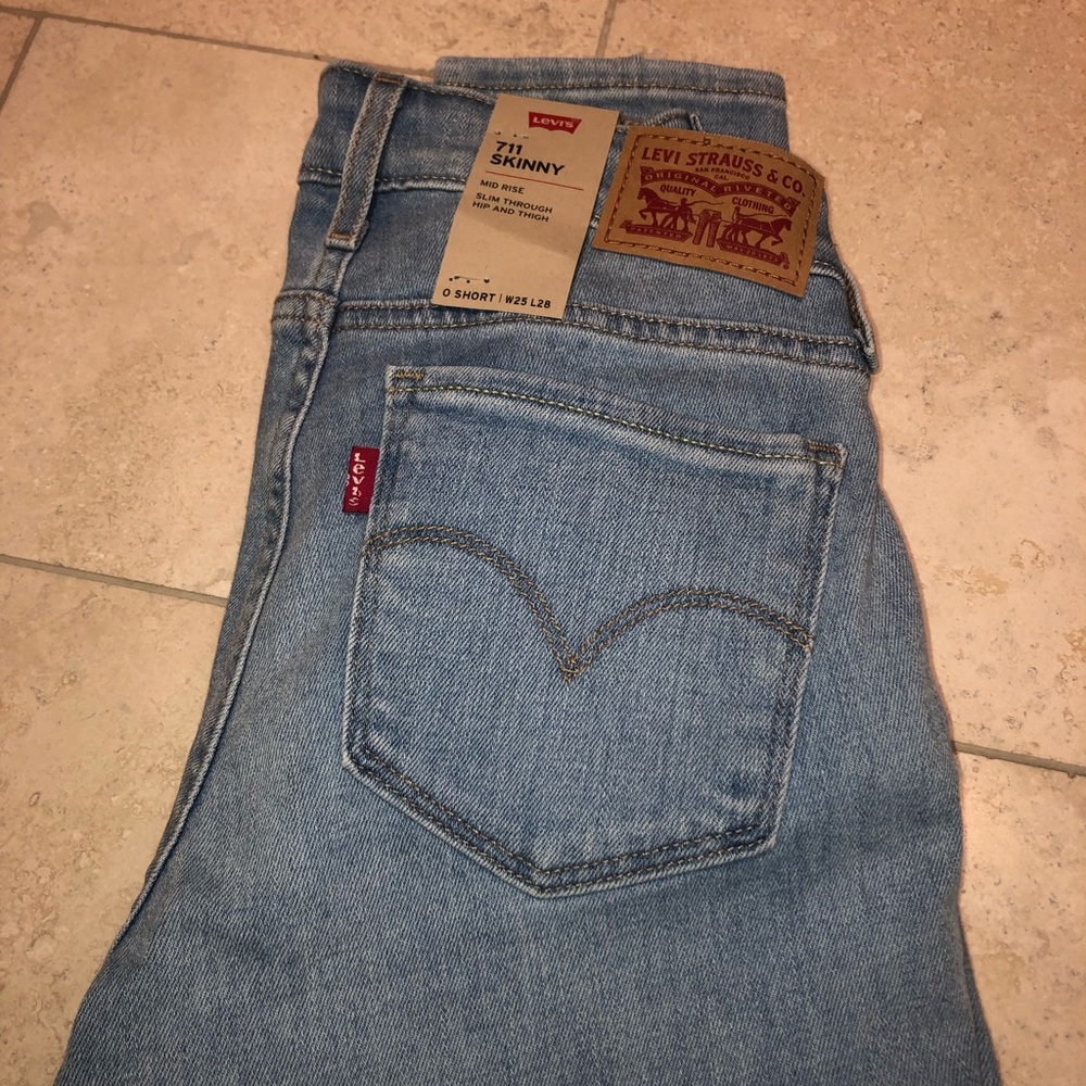 LEVI 711 skinny jean sz. 25